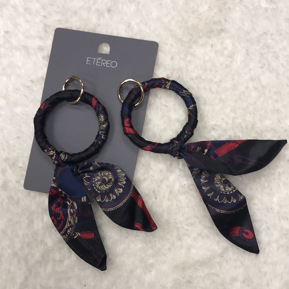 🎁 Etereo Scarf-Detail Hoop Earrings - Picture 5 of 7